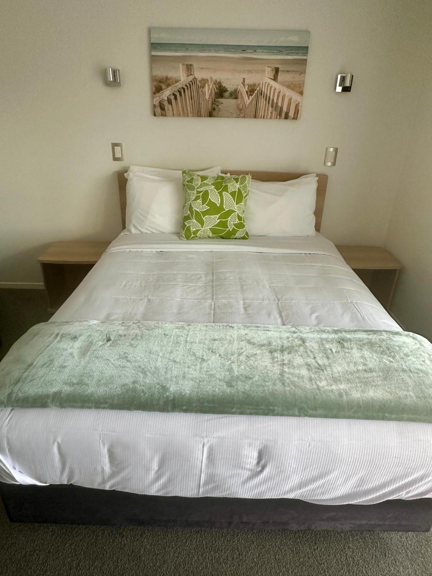 The Olive Motel Coromandel Esterno foto