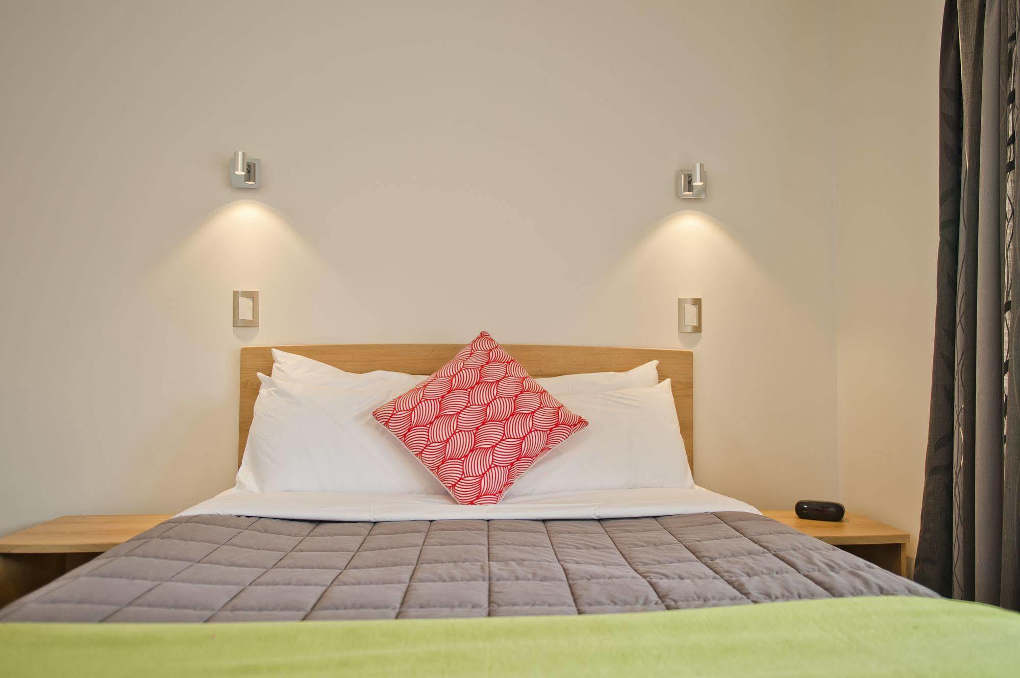 The Olive Motel Coromandel Esterno foto